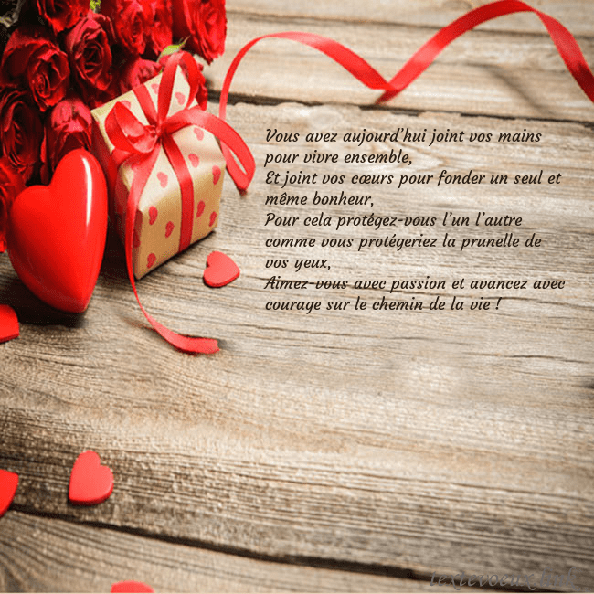 Carte de vœux avec coeur rouge et cadeau Vous avez aujourd’hui joint vos mains pour vivre e Carte de vœux avec coeur rouge et cadeau