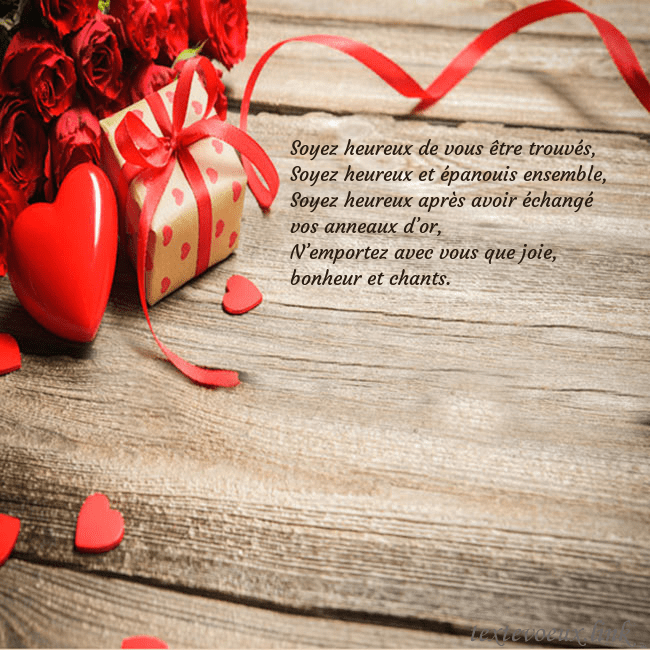 Carte de vœux avec coeur rouge et cadeau Soyez heureux de vous être trouvés,
Soyez heureux Carte de vœux avec coeur rouge et cadeau