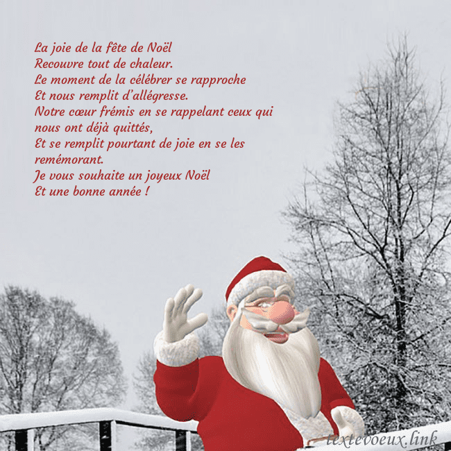 Carte postale avec le Père Noël et les arbres enneigés