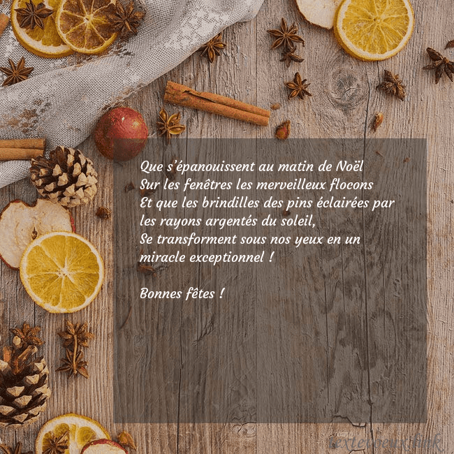 Une carte postale qui sent bon Noël
Que s’épanouissent au matin de Noël
Sur les fenêt Une carte postale qui sent bon Noël