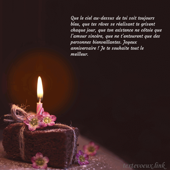 Carte animée - un gâteau avec une bougie allumée