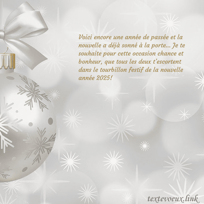 Carte postale avec un jouet de sapin de Noël en argent Voici encore une année de passée et la nouvelle a Carte postale avec un jouet de sapin de Noël en argent