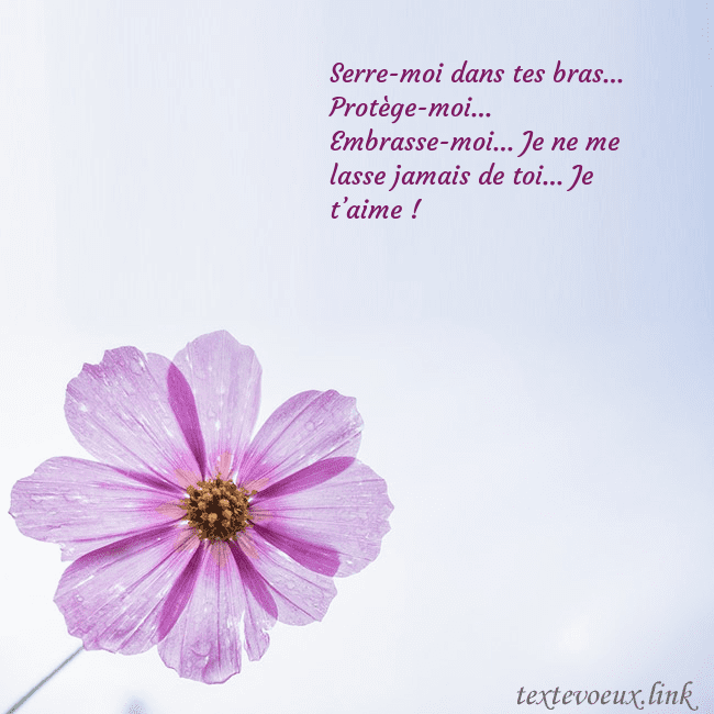 Carte électronique avec fleur violette