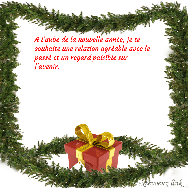 Carte postale avec des branches d'épinette et un cadeau