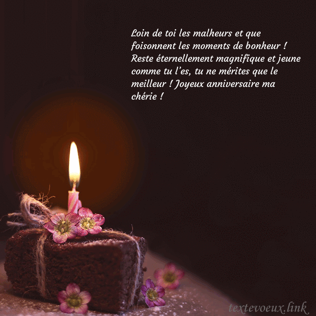 Carte animée - un gâteau avec une bougie allumée