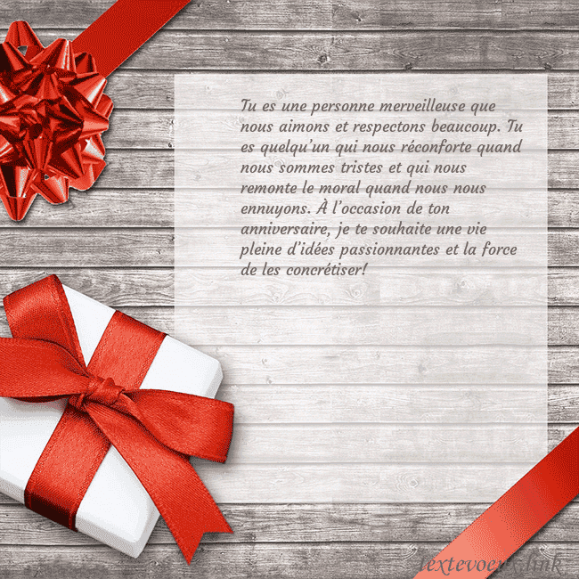 Carte d'anniversaire avec un cadeau d'anniversaire