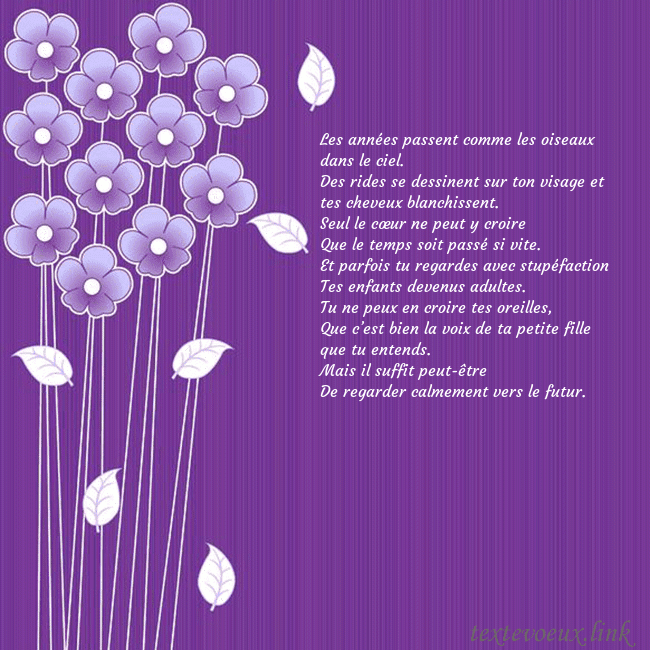 Carte de vœux avec des fleurs violettes Les années passent comme les oiseaux dans le ciel. Carte de vœux avec des fleurs violettes