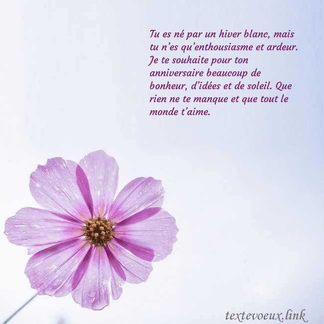 Carte électronique avec fleur violette