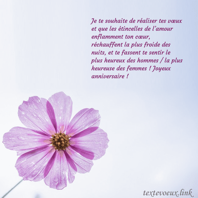 Carte électronique avec fleur violette